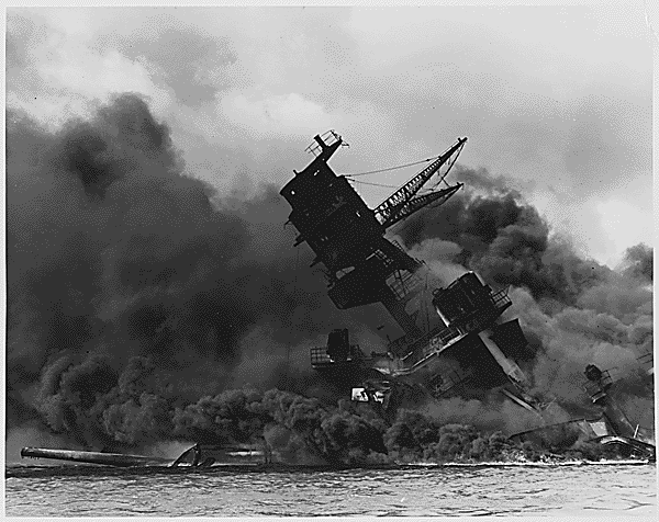41045d1260248506-picture-day-uss-arizona-burning.gif