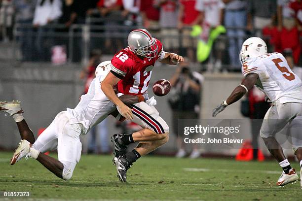 ohio-state-qb-justin-zwick-in-action-making-fumble-vs-texas-columbus-oh-9-10-2005.jpg