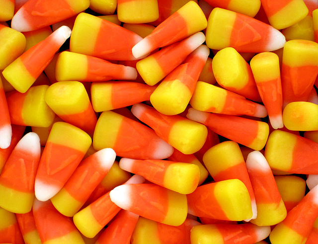 640px-Candy-Corn.jpg