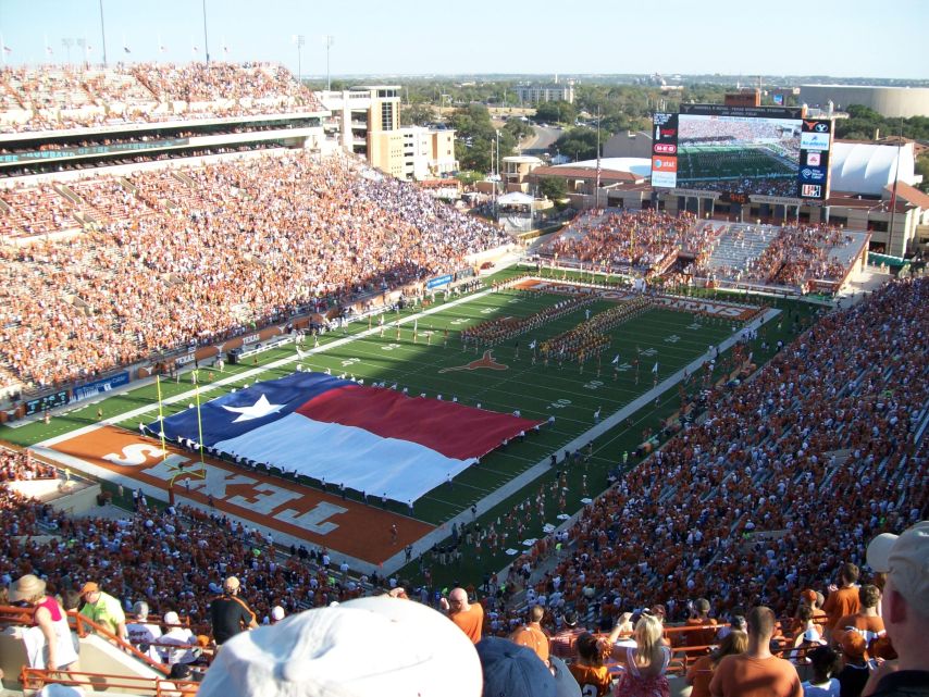 dkr-memorial-stadium.jpg