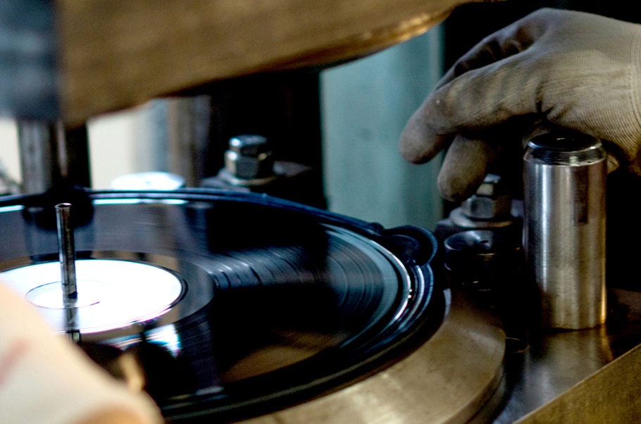 how-vinyl-records-are-made-blog-feature-image_910x602.jpg